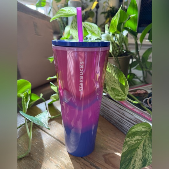 Starbucks Magenta Blue Gradient Cold Cup 24 oz 2021